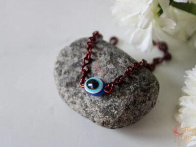 Single evil eye bead bracelet