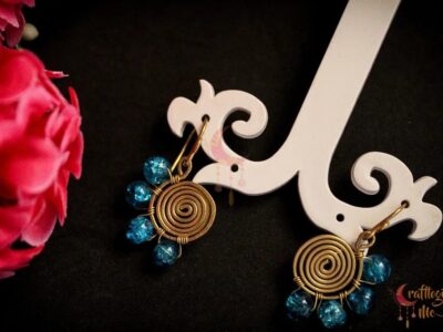 Swirly crackle bead earrings