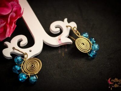 Swirly crackle bead earrings