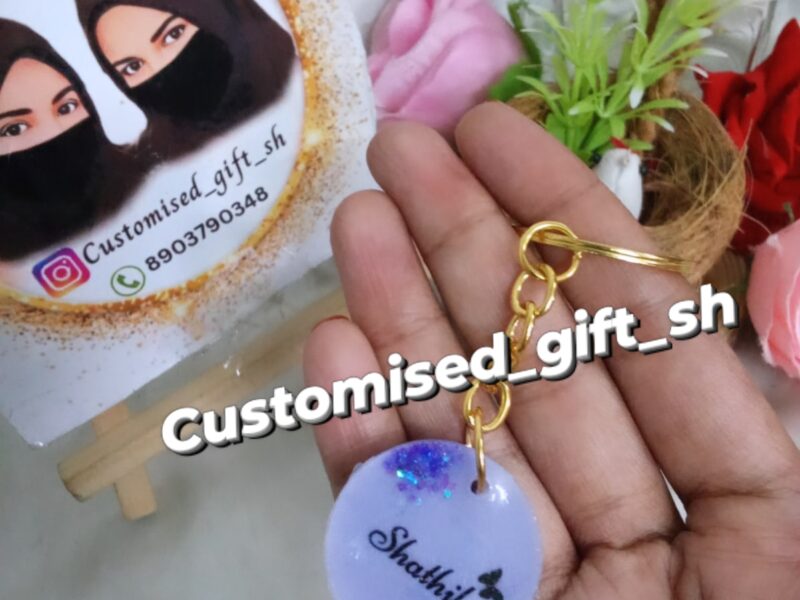 Customized resin keychain