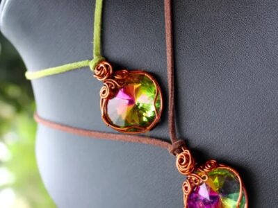 Multicolor Acrylic Rhinestone Wire Pendant