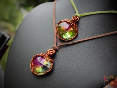 Multicolor Acrylic Rhinestone Wire Pendant