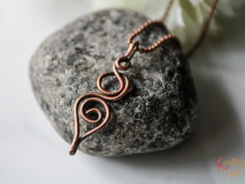 Swirly Loop Pendant