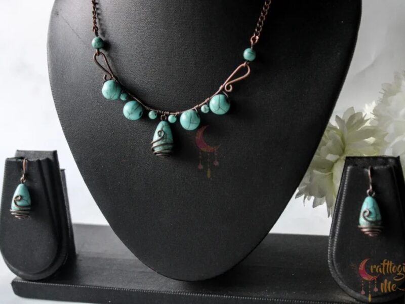 Turquoise choker bead set