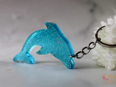 Dolphin keychain/magnet(random color)