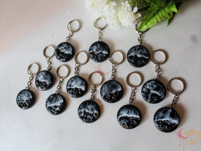 Black ocean keychain (pack of 1)