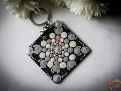 Dot mandala keychain