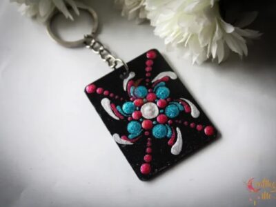 Dot mandala keychain