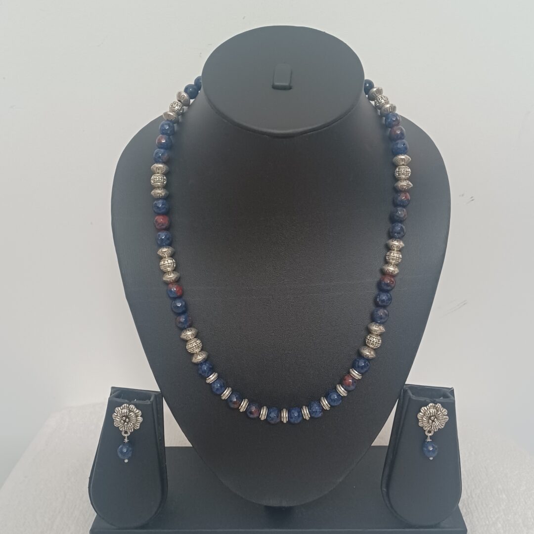 Agate Bead Neckpiece