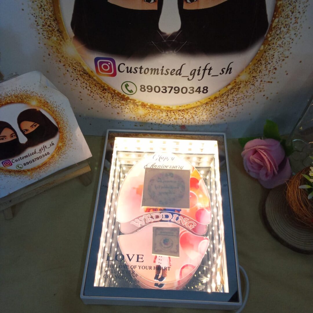 CUSTOMIZED LED PHOTO FRAME