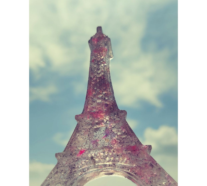 Eiffel Tower Resin Decor