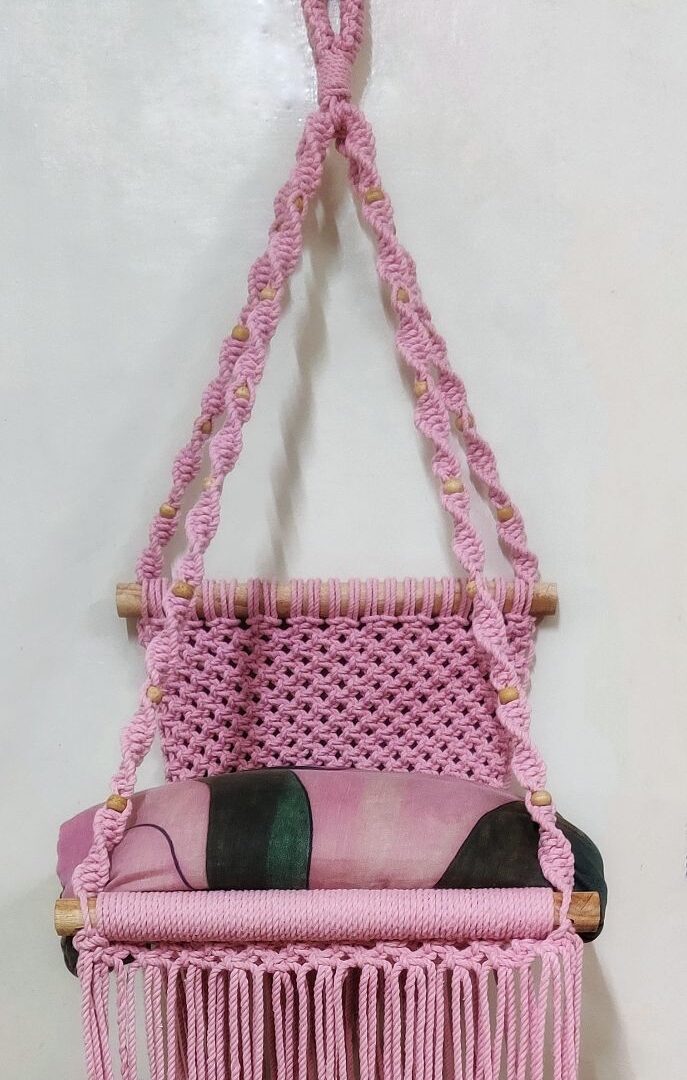 Macramé Mini Swing